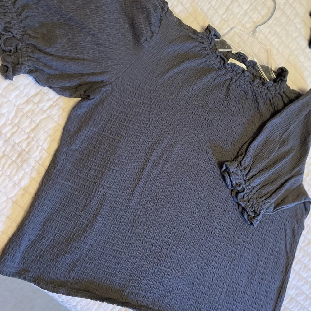 The loft outlet  cute top like new - Picture 2 of 3